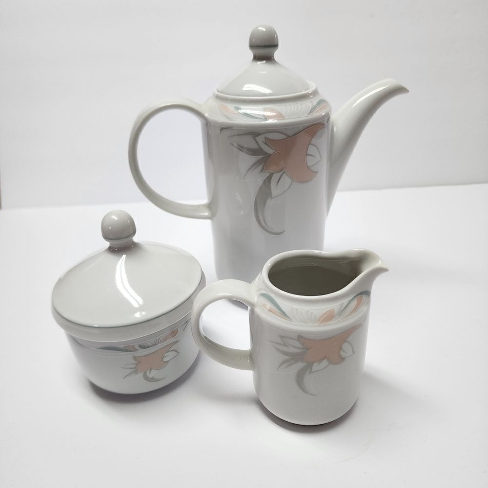 Vintage Kahla Peach Lily Demitasse 4 Piece Tea Set